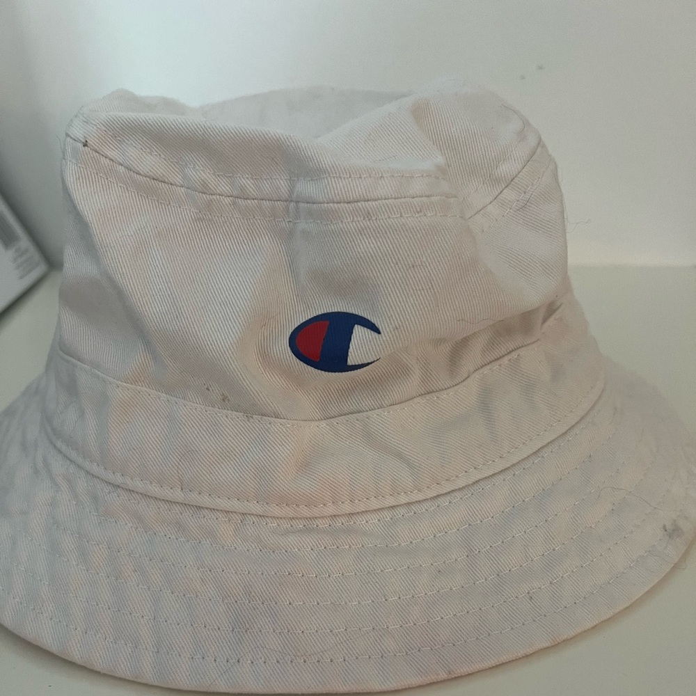 Champion bucket hat